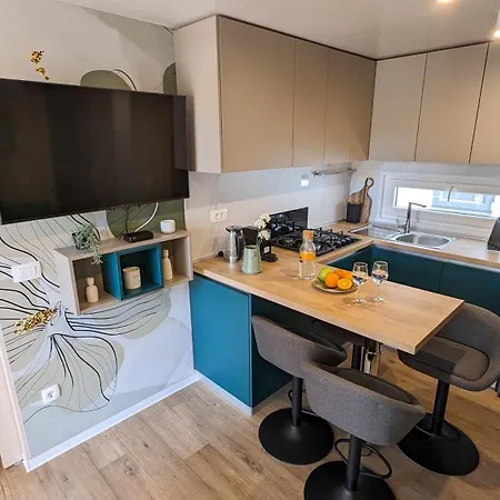 Campsite Mobile Homes Jaki - 2 Bathrooms, Large Terrace 4*