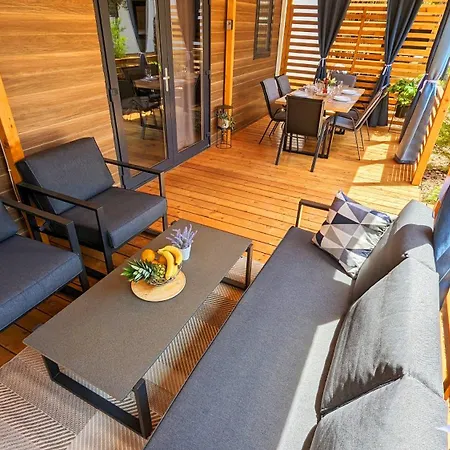 Mobile Homes Jaki - 2 Bathrooms, Large Terrace Biograd Na Moru