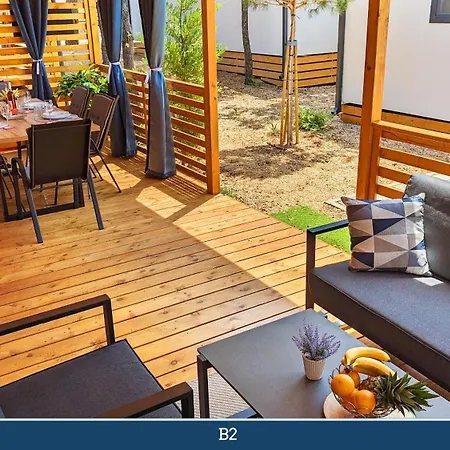 Mobile Homes Jaki - 2 Bathrooms, Large Terrace Biograd Na Moru