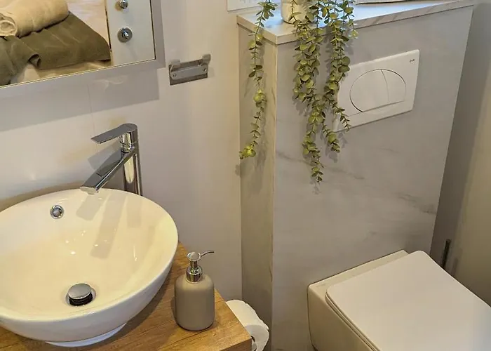 אתר קמפינג Mobile Homes Jaki - 2 Bathrooms, Large Terrace 4*