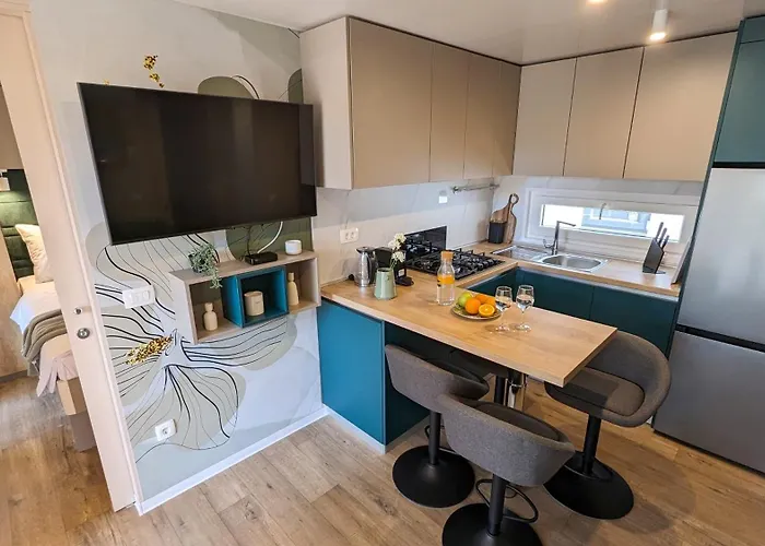 Campeggio Mobile Homes Jaki 4*