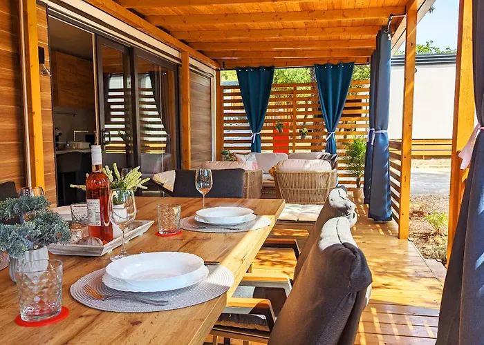 Mobile Homes Jaki - 2 Bathrooms, Large Terrace Kemping Biograd na Moru