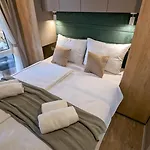 Mobile Homes Jaki - 2 Bathrooms, Large Terrace 4*