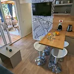 Mobile Homes Jaki - 2 Bathrooms, Large Terrace Campingplatz