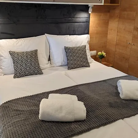 Mobile Homes Jaki - 2 Bathrooms, Large Terrace 4*