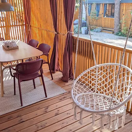 Mobile Homes Jaki - 2 Bathrooms, Large Terrace مكان تخييم بيوغْغاد نا موغو