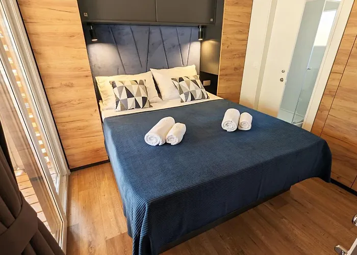 캠프장 Mobile Homes Jaki - 2 Bathrooms, Large Terrace 비오그라드나모루