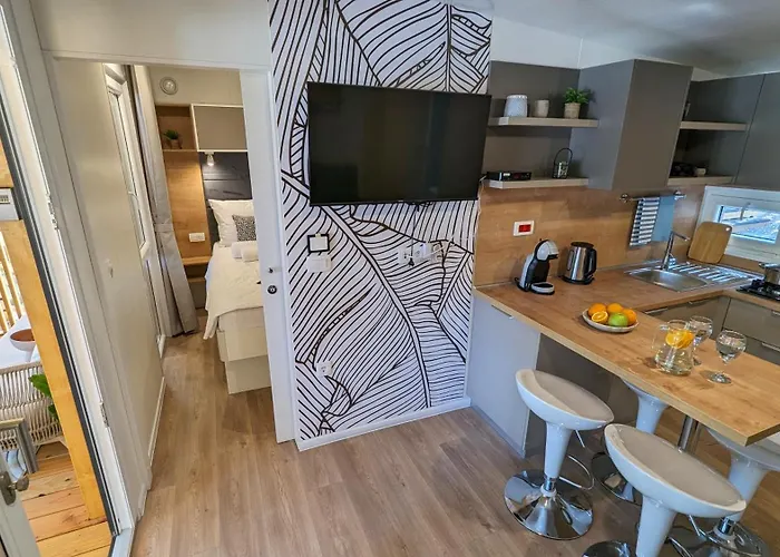 Mobile Homes Jaki - 2 Bathrooms, Large Terrace 4*